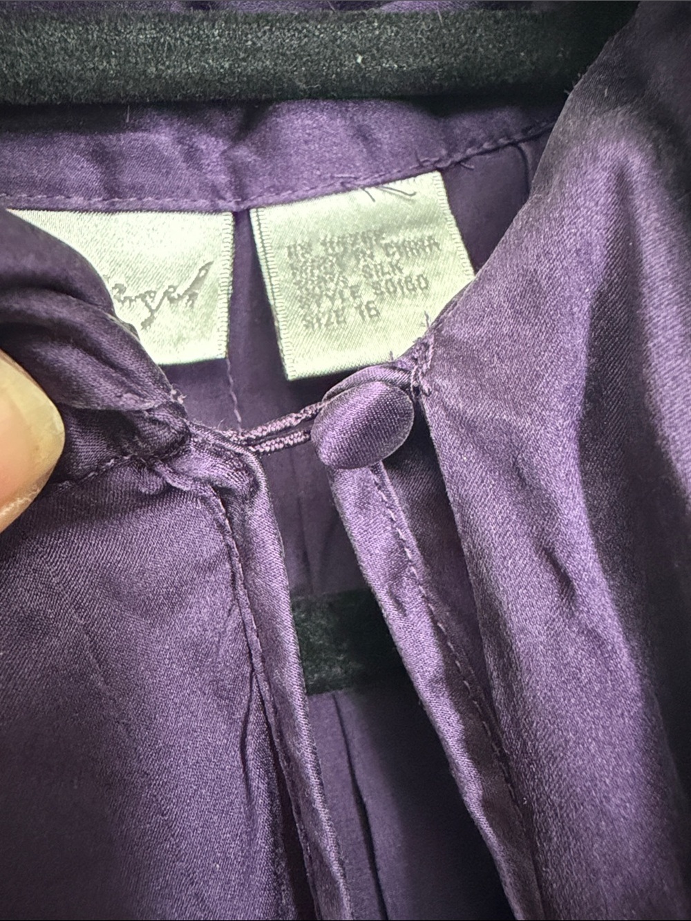 Spiegel Vintage Sleeveless Silk Tie-Neck Blouse - Purple 16 - Picture 4 of 7